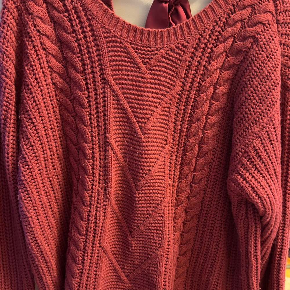 Women's Cable Knit Sweater - Rust